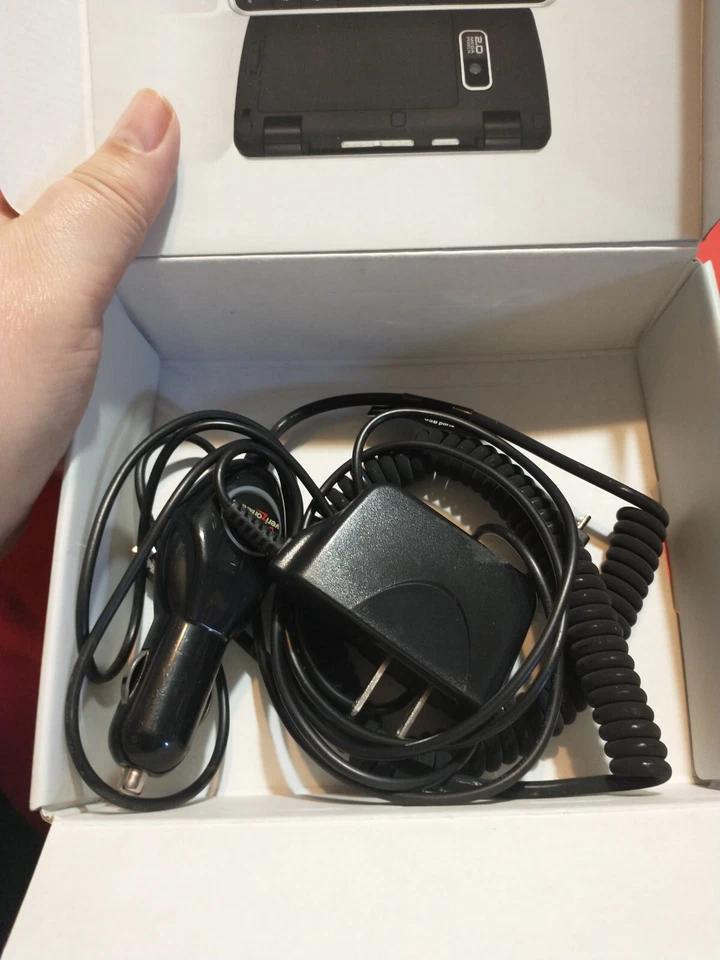 Verizon LG en V2 V Cast Messaging Phone  & Instructions ( No cord) AS IS - Image 3 of 3