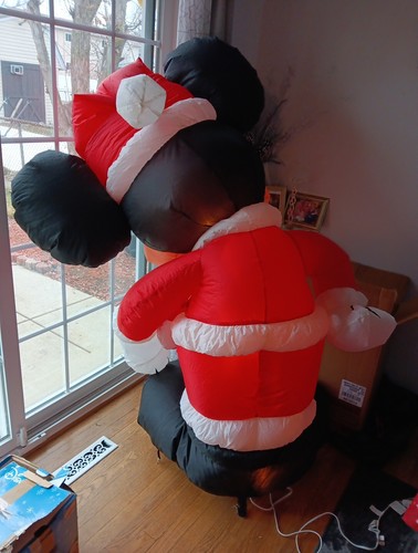 AS IS 2007 Gemmy 6’ Mickey Mouse Inflatable Airblown - Picture 7 of 7