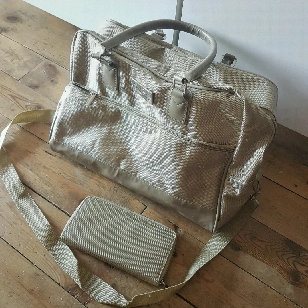 Sac en cuir noir effet crocodile vintage (Gebraucht) in Versoix für CHF 35 - mit Lieferung auf