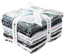 Riley Blake - Expressions Batiks: Blooms at Dusk Fat Quarter Bundle 18 pcs