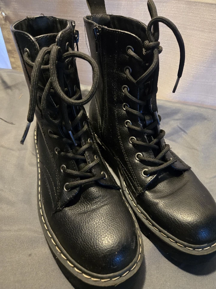 Botas de Combate Sincerely Jules Con Cordones Negras Talla 8M Harley Foto 3 de 4