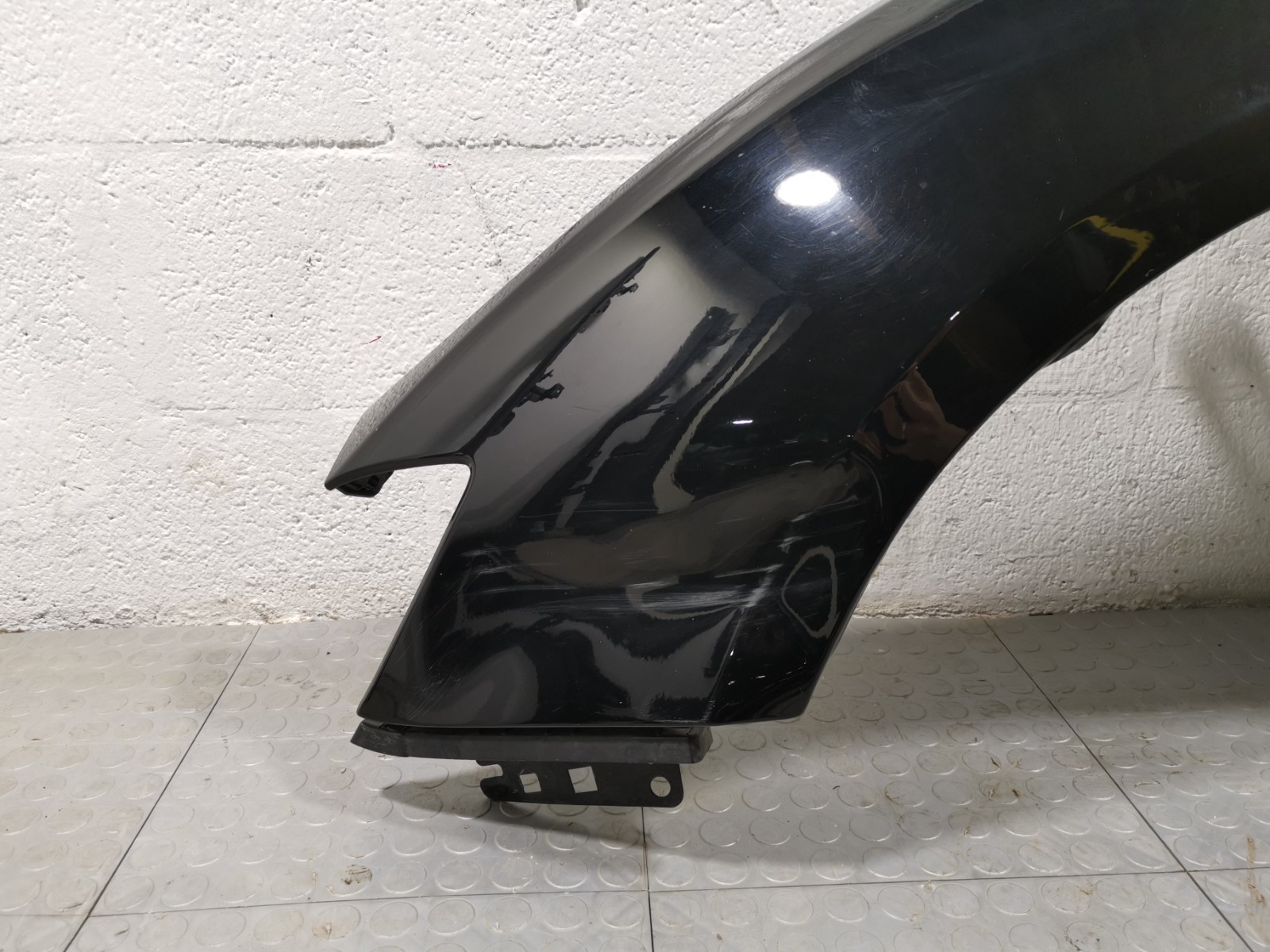 Maserati Ghibli RWD 2017 3.0L Auto Front Left Fender Panel Cover Black Color OEM