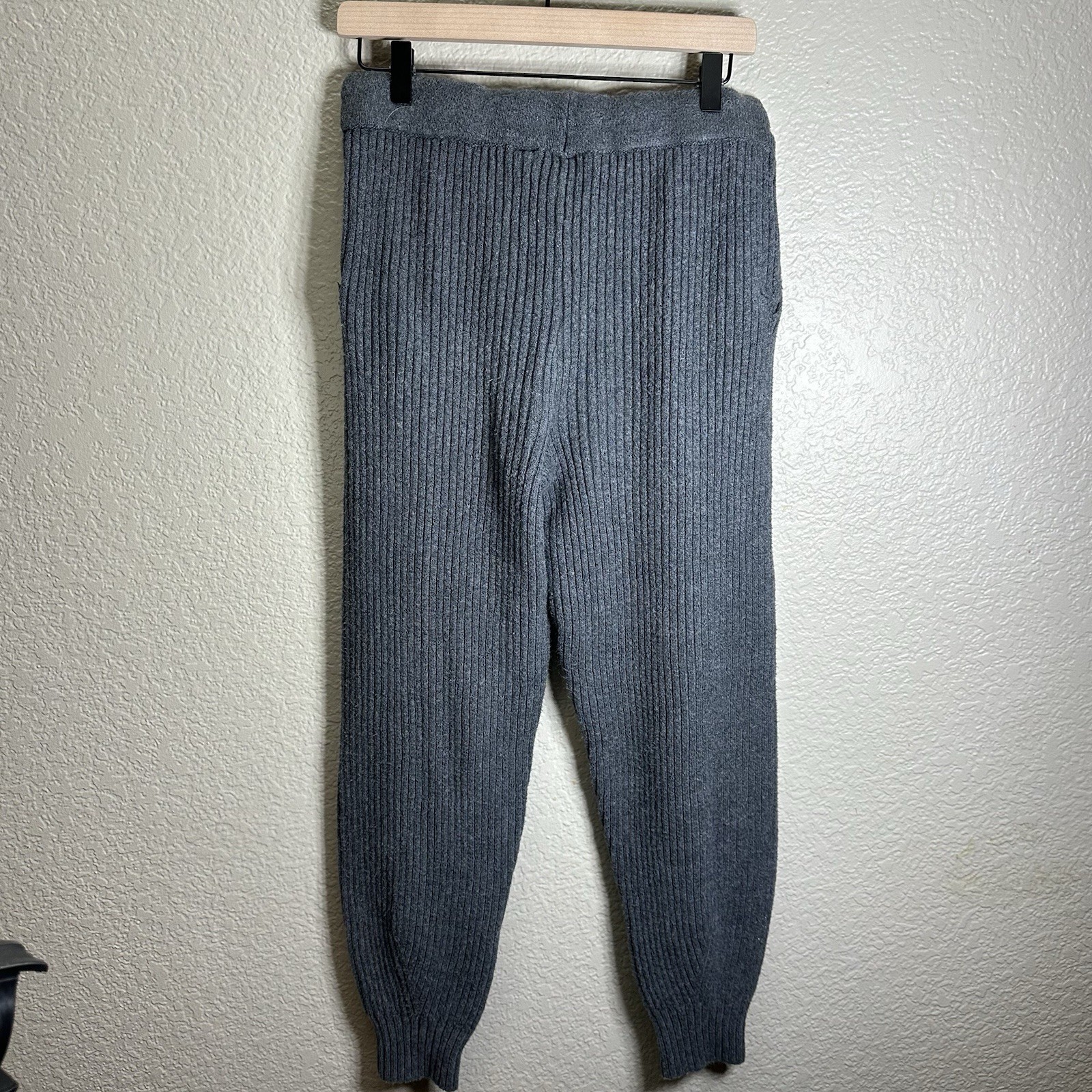 Universal Thread Gray Around The Clock Jogger Swe… - image 5