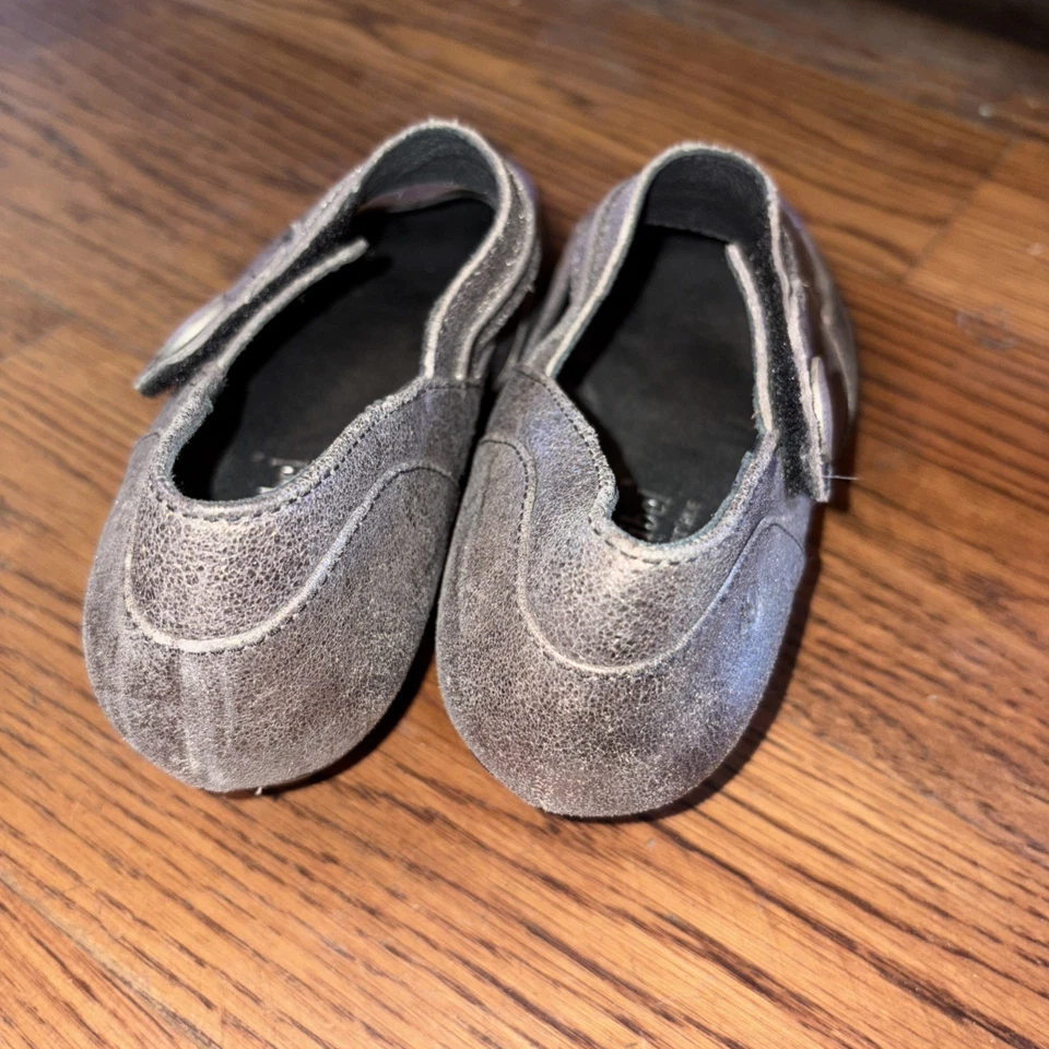 Zapato Mary Jane Josef Seibel Cuero Bronce Metálico con Tacón de 1.5" Talla 38 Foto 3 de 4