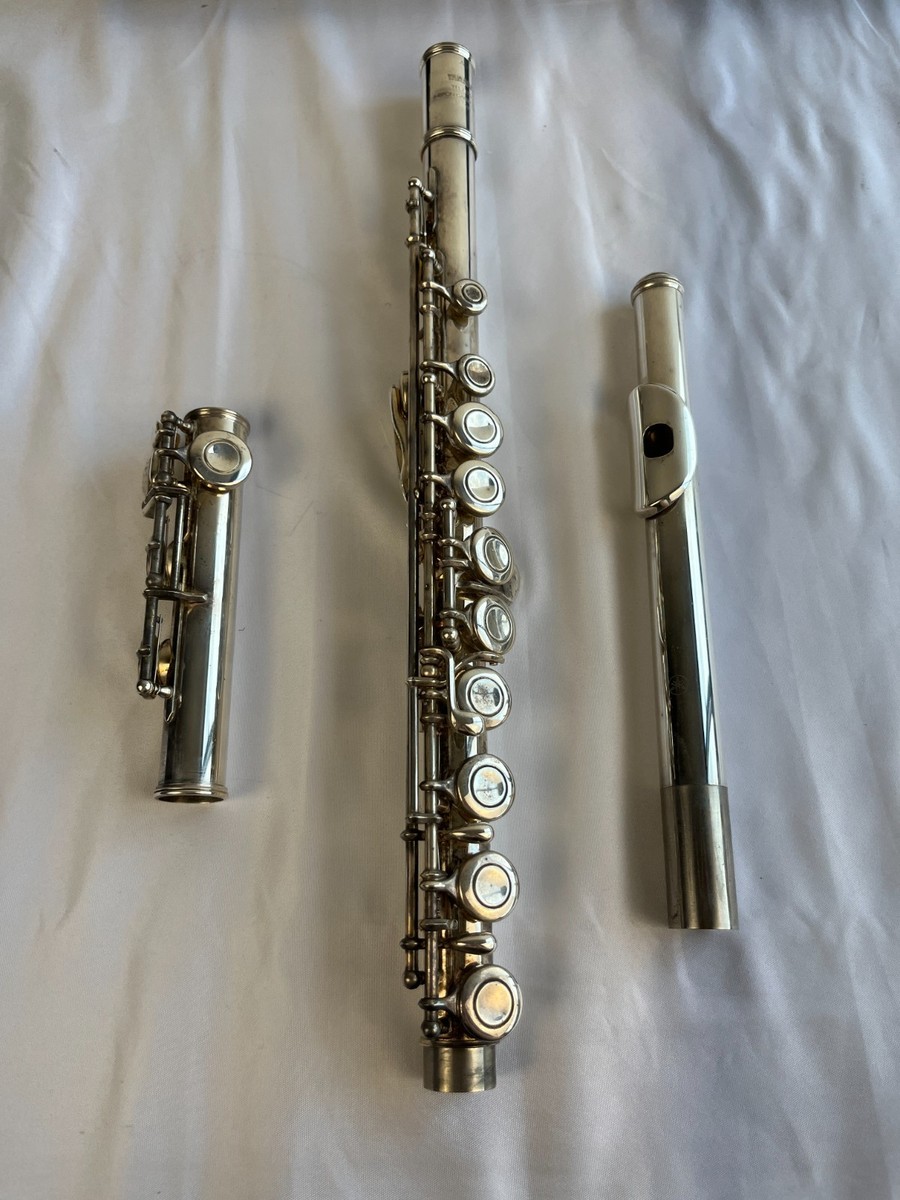 YAMAHAフルート　YFL211S YAMAHA Flute YFL-211S Intermediate Level Instrument for sale
