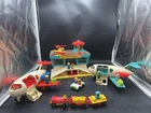 1972 Vintage Fisher-Price Play Family Airport (Model #996) -w/2 Planes