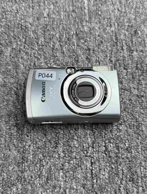 Canon PowerShot IXUS 800 IS Great Condition w Battery Charger