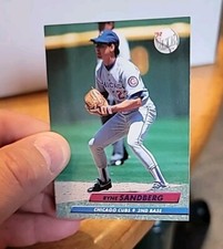 1992 Fleer Ultra - #181 Ryne Sandberg Error! Unique! No Printed Foiling! Offers?