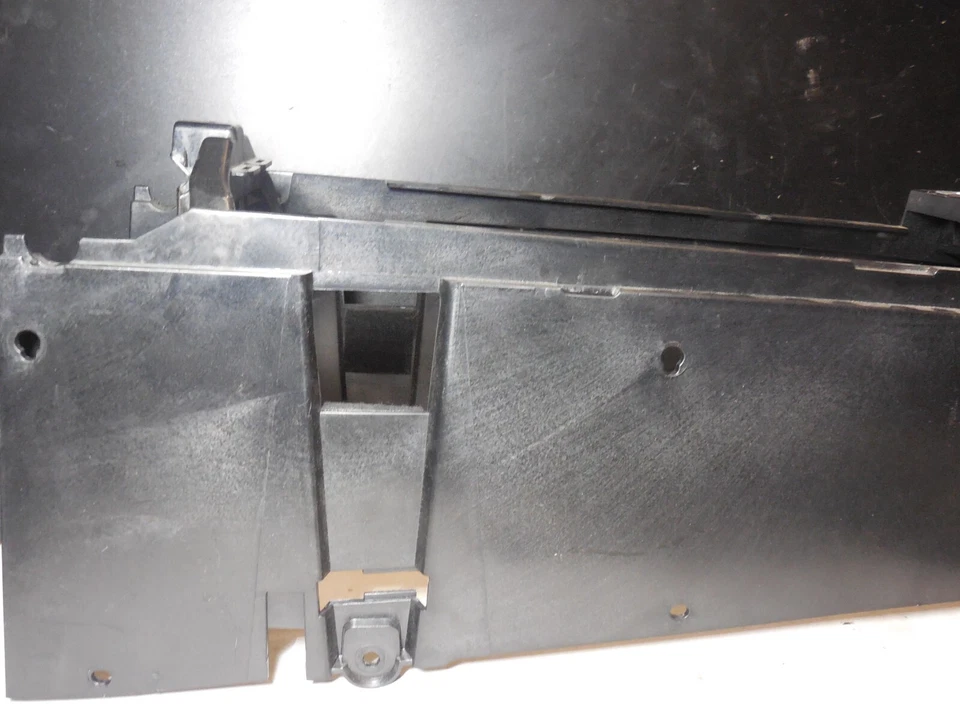 2007-13 Mercedes Benz S550 S600 Center Console Frame Housing 000075700 - Image 2 of 4