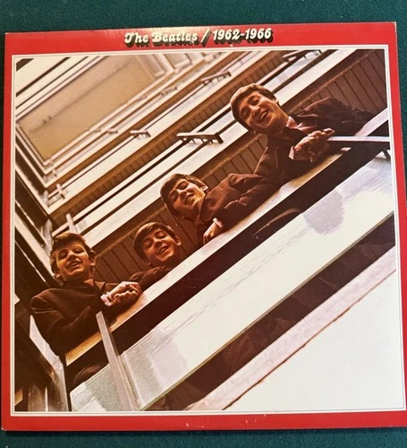 The Beatles 1962-1966 Red Album 2LP Vinyl Capitol SKBO-3403 Gatefold VG+