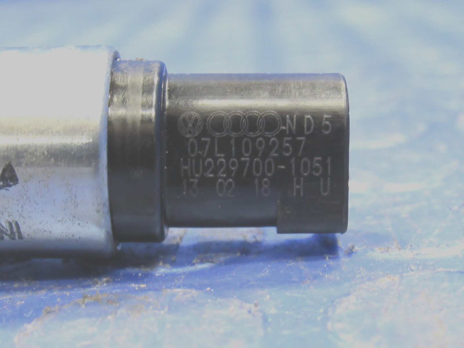 Audi R8 2009-2023 Vvt solenoid P/N 07L109257