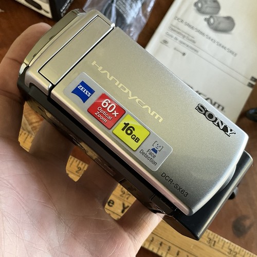 Sony Handycam DCR-SX63E Digital Video Camcorder HDD 16 GB - Tested *Mint* - Picture 12 of 14