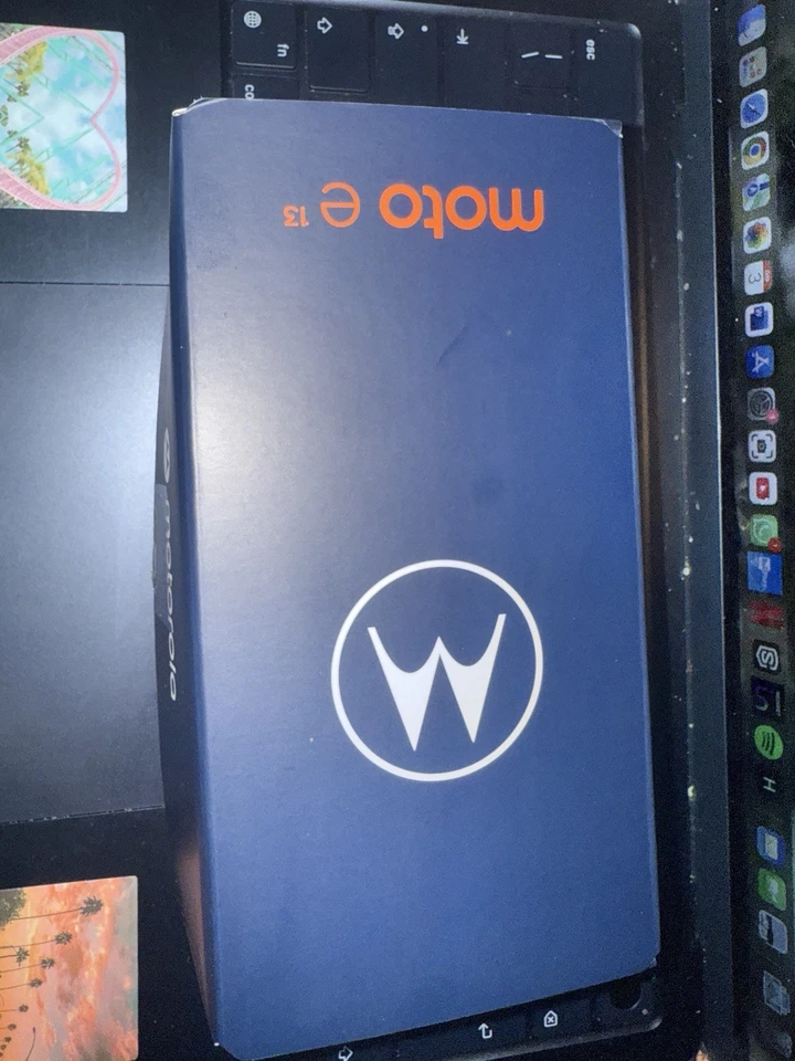 Motorola E13 - 128GB/8GB - Nero - Immagine 3 di 4