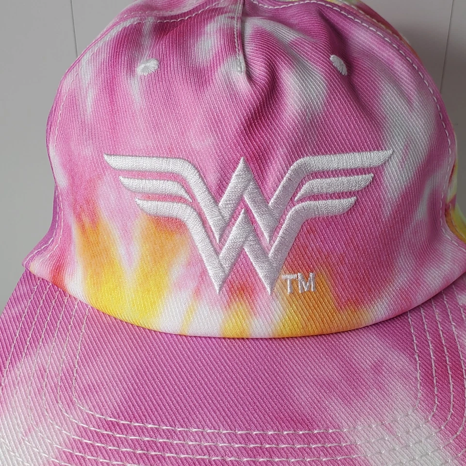 DC 漫画神奇女侠平沿帽领带染棒球帽粉色 WW 标志全新带标签电影 — 第 3/4 张图片