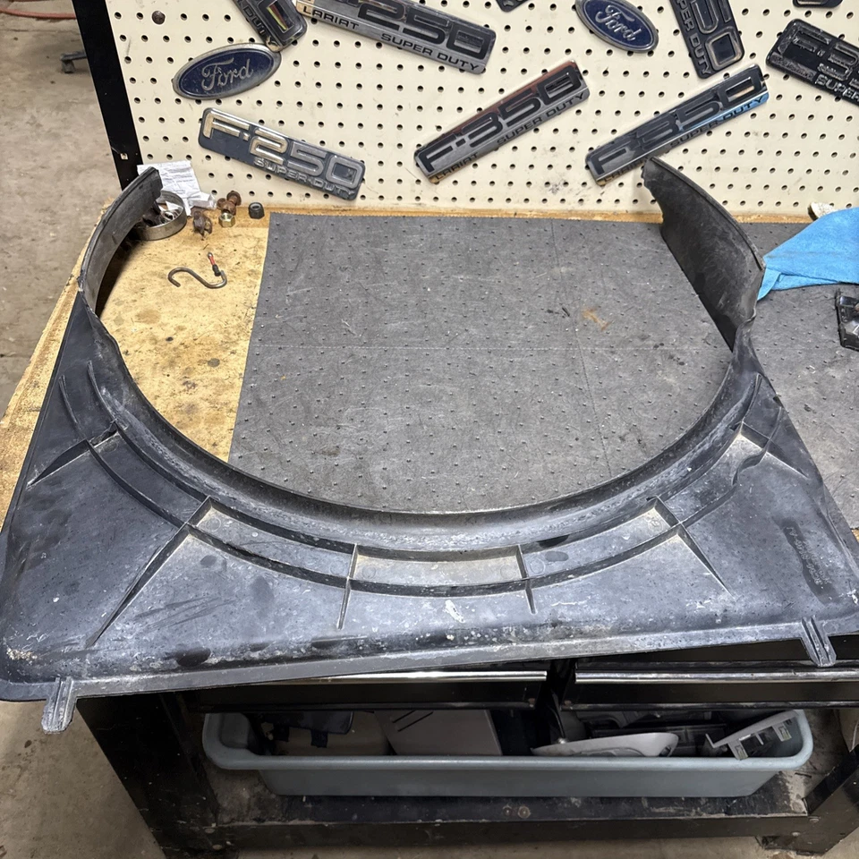 03-07 Cubierta del ventilador del radiador diésel Ford F250 F350 6,0 6,0 L 3C34-8146-Aj Foto 4 de 4