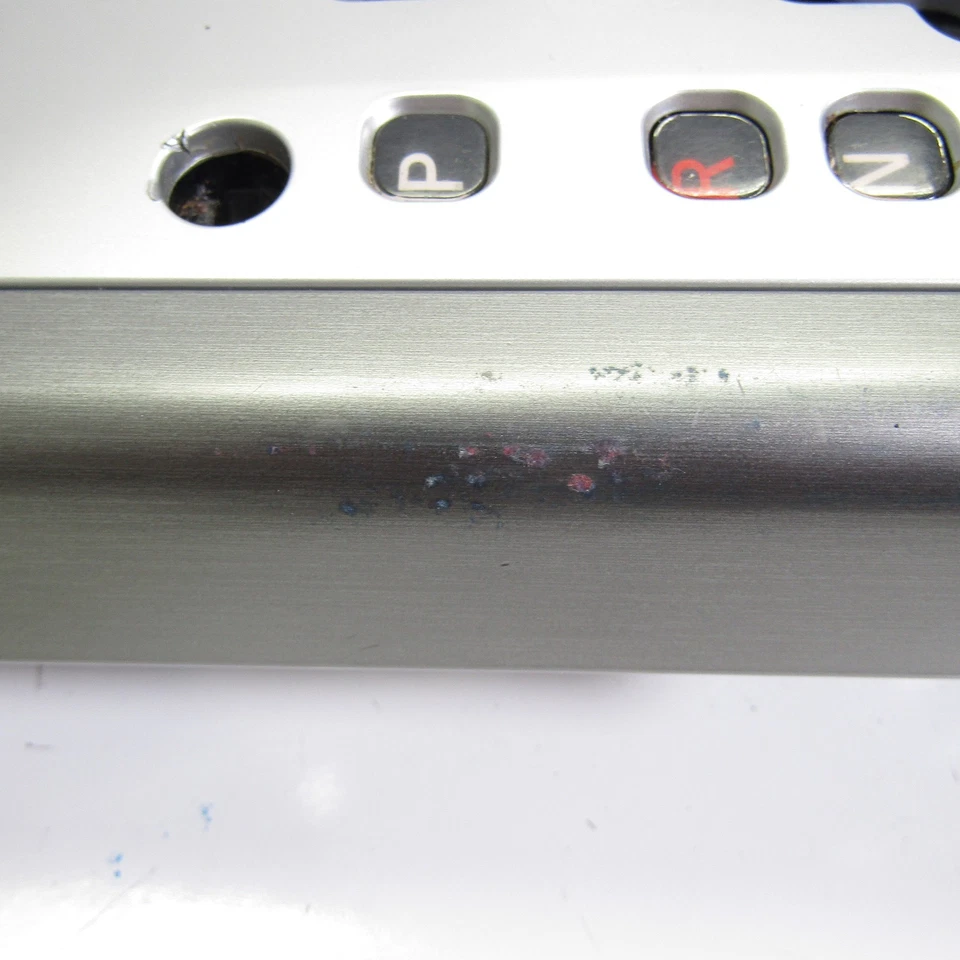 2008 - 2012 年日产 Armada QX-56 Titan 变速器装饰边框杯架原始设备制造商 95912Z90A — 第 3/4 张图片