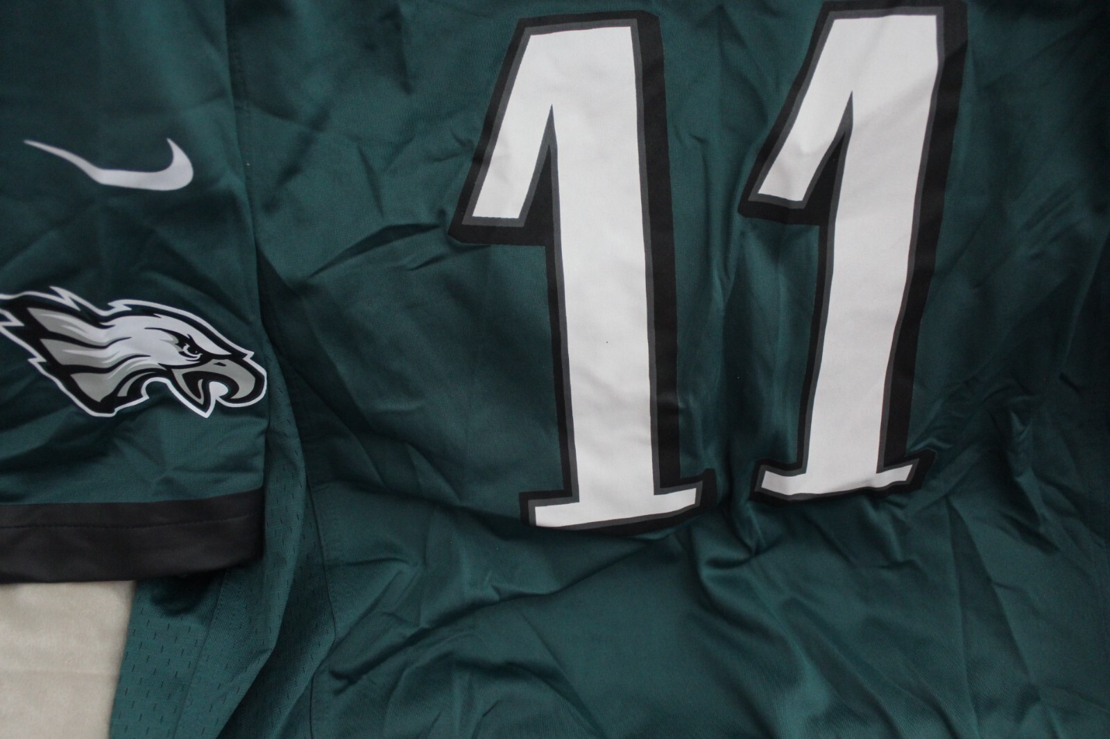 AJ BROWN 11 PHILADELPHIA EAGLES XXL MIDNIGHT GREEN ON FIELD