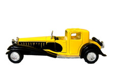 Schuco SS 4717 Bugatti Royal Diecast 1:36 Yellow Pull Back And Go Mint Condition