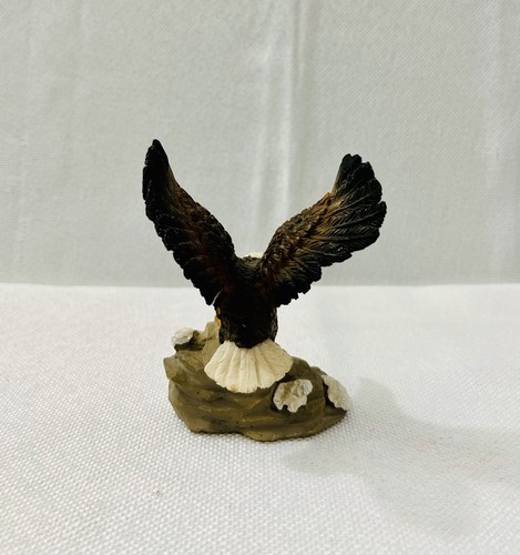Vintage Ceramic World #7013 American Eagle Figurine Sculpture Collectible - EUC - 第 3/6 張圖片