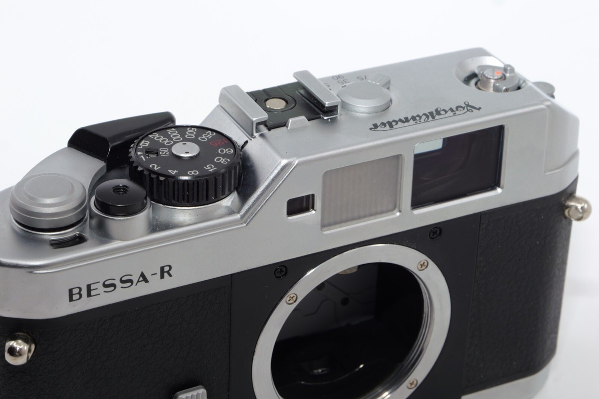 Voigtlander Bessa-R LTM 35mm Film Rangefinder Camera. Silver