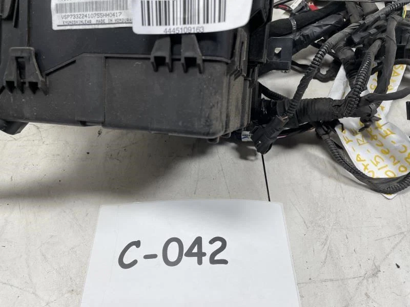 Hyundai Santa Fe 2015 deportivo SWB motor caja de fusibles con arnés de cables OEM+ Foto 3 de 4