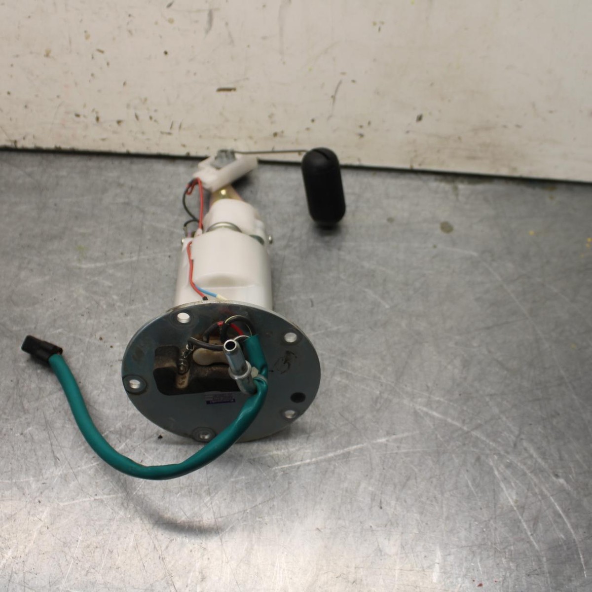 21 KAWASAKI NINJA ZX6R FUEL PUMP GAS PETROL SENDER UNIT