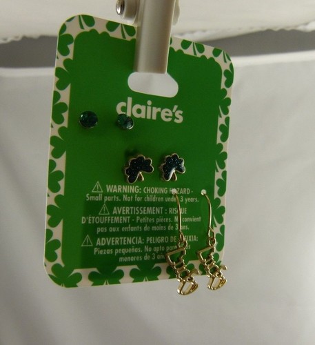 Claire's Sensitive Solutions Pendientes Tono Oro Trébol Trébol Suerte St Pat's  - Imagen 1 de 6