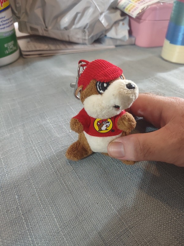 Buc-ees Beaver Animal Keychain Trigger Clip, Brown/Red/White, Red Shirt & Hat