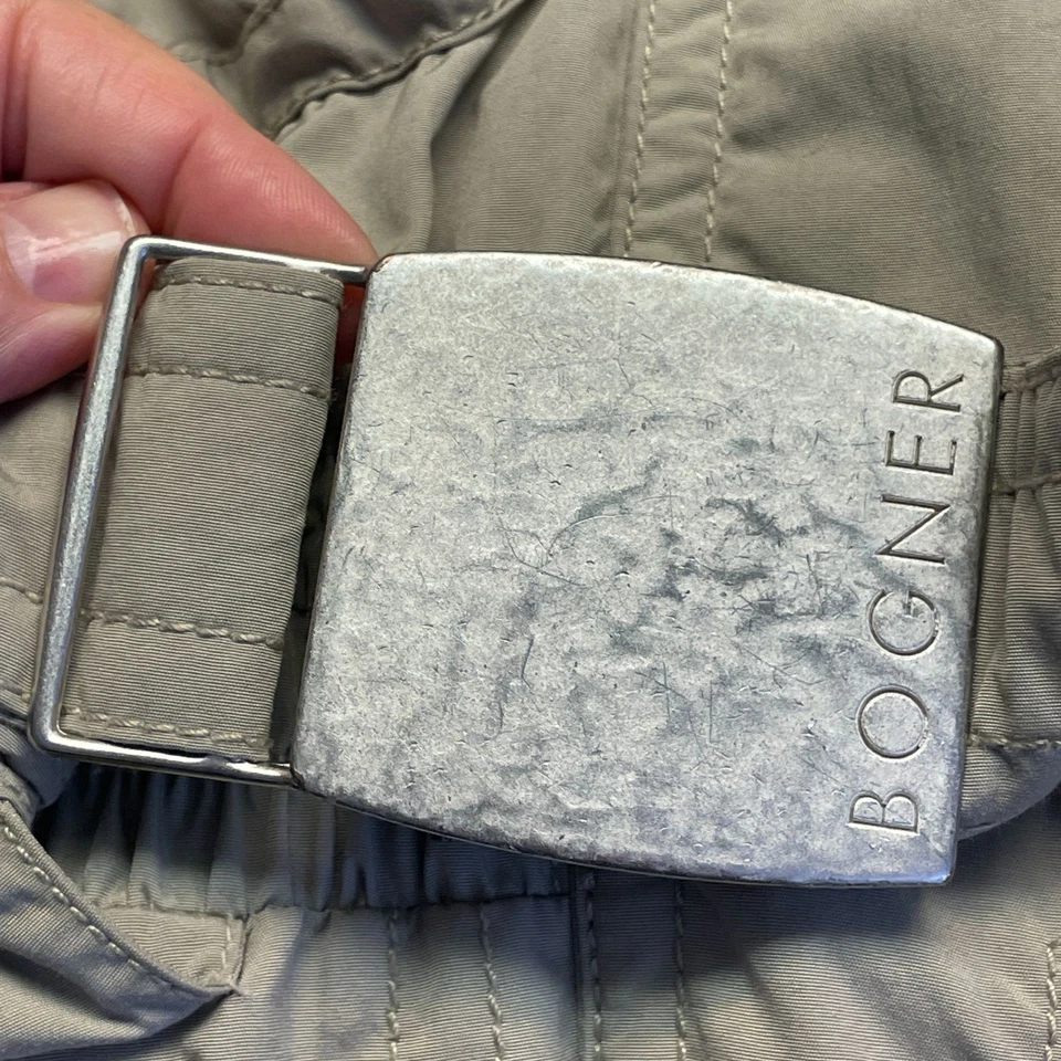 Traje de nieve Bogner Vintage Apres Ski ribete de piel con capucha pequeño bordado con cinturón Foto 4 de 4