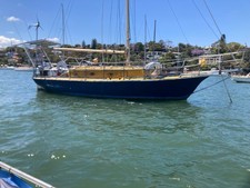 Roberts 33 ft Fiberglass Yacht Diesel Tidy Up ! (Sydney Harbour)  No Reserve!!