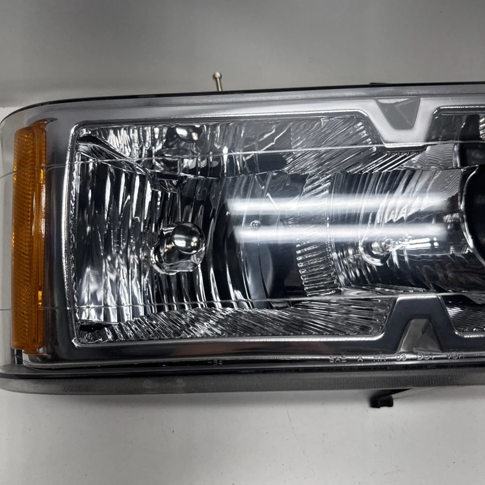 Передняя фара со стороны пассажира для Chevy Colorado GMC Canyon 2004-2014 годов выпуска 19209126 - Изображение 3 из 4