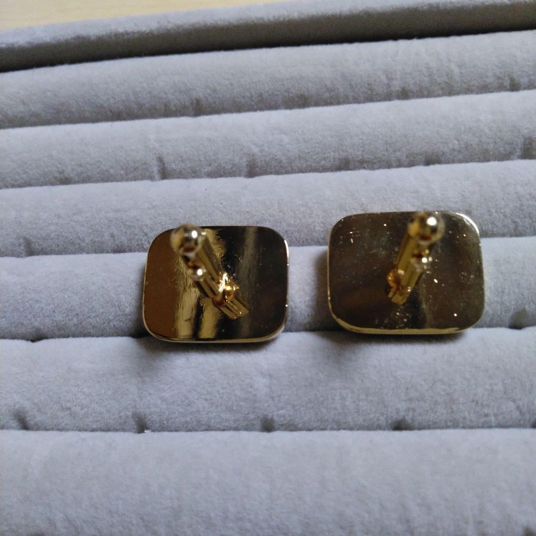 -USED- White Shell Rectangular Cufflinks Button L… - image 6