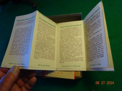 VINTAGE NRA FULL BOX 100 BUSTIBLE BULLSEYE CLAY TARGETS plus papers - Picture 7 of 13