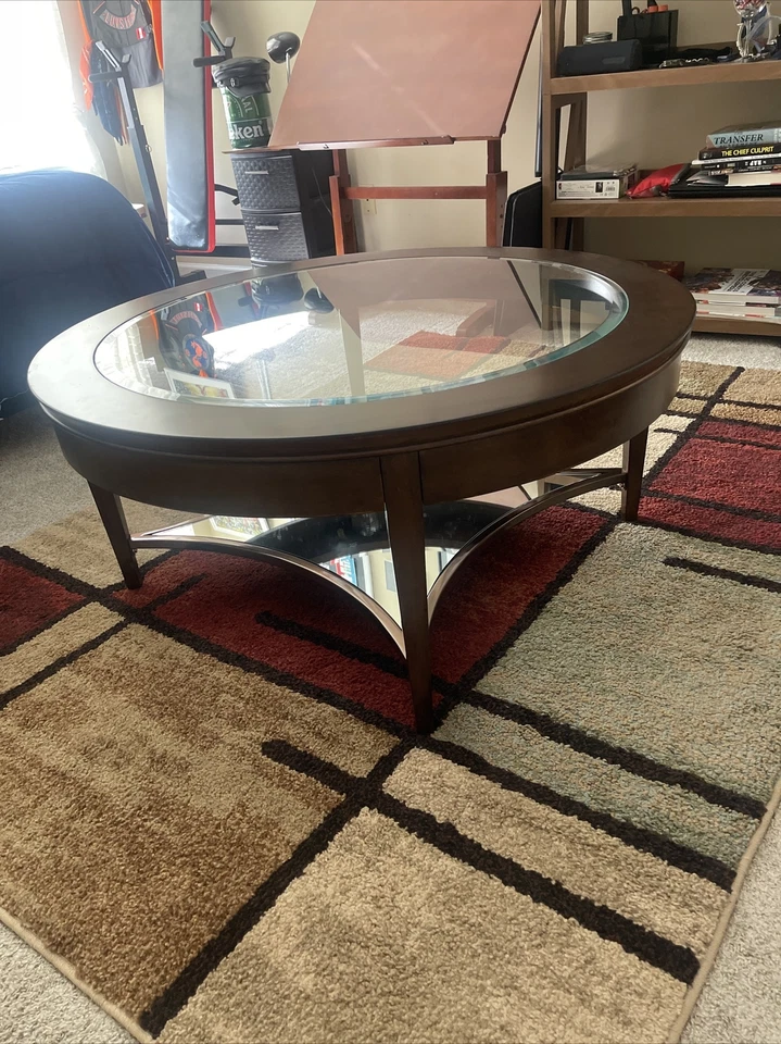 Mesa de centro Kincaid “Colección Elise” Foto 2 de 3