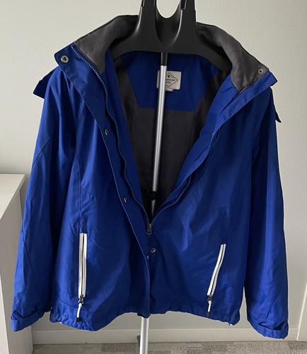 WATER RESISTANT HOODED JACKET SIZE 