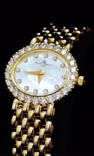 Ladies Baume & Mercier 14k Solid Gold 26 Diamond Bezel Watch *Is Running*