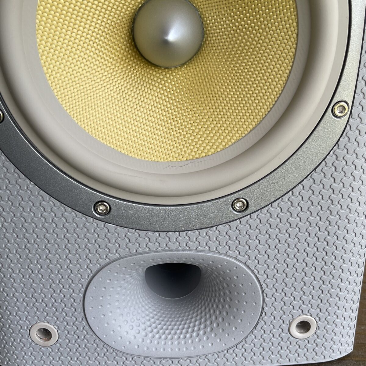 SINGLE 1 Speaker B&W DM601 S3 Bowers & Wilkins Bookshelf SINGLE 1 Speaker B&W DM601 S3 Bowers & Wilkins Bookshelf