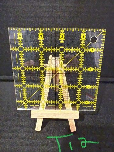 Omnigrid 4" x 4" square quilting ruler Yellow marked lines 4x4