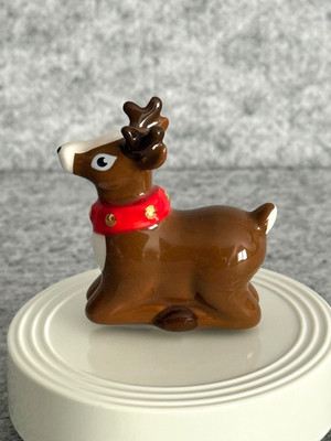 Nora Fleming Reindeer with Collar Laying Down Mini (A123) - Rare & Retired