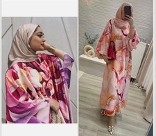 H&M HM Limited Edition KAFTAN Light Pink Dahlia / Creped Peach Floral