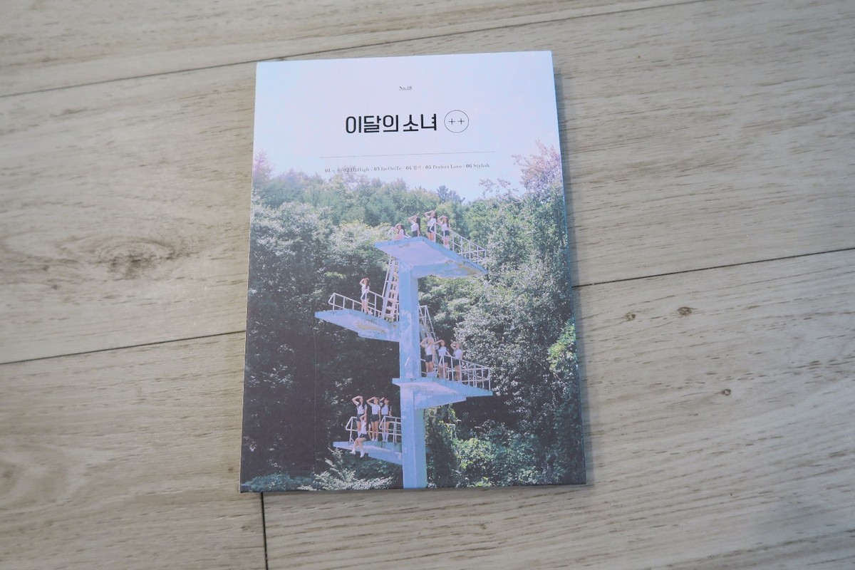 First Mini Album) (B Version) by Loona (CD, 2020) for sale
