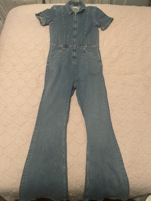 Free People We The Free Denim Jumpsuit Fared Leg Size Large Pre-Owned