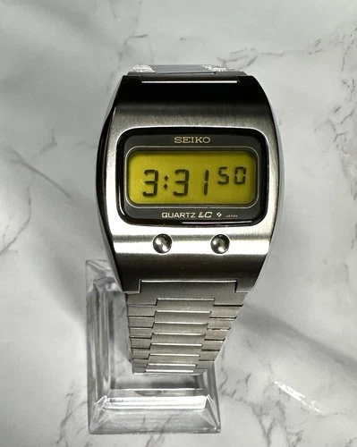 New ListingVintage Seiko 0624-5009 Quartz LC Lemon Face Digital Watch-Minty!