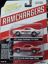 Johnny Lightning Twin Pack 1971 Challenger 1970 Plymouth Cuda-free Shipping