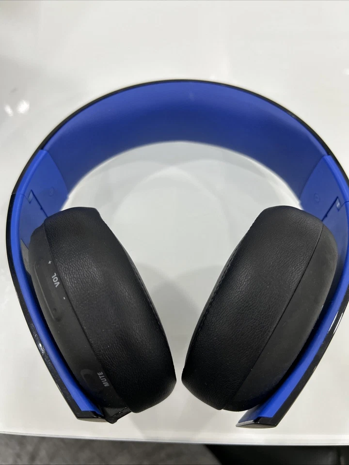 Sony PS4 - WIRELESS STEREO HEADSET 2.0 mit Karton - Sehr Guter Zustand  - Bild 4 von 4