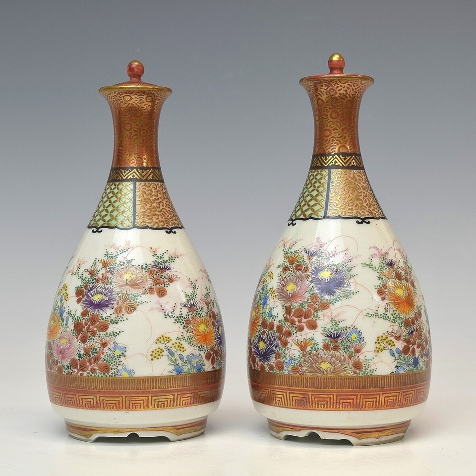 Pair of Kutani Yaki Tokkuri Japanese Sake Bottle art of flower H6.5inch