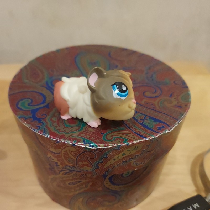GUINEA PIG #1418 - Authentic Littlest Pet Shop - Hasbro LPS