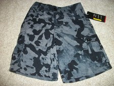 UNDER ARMOUR New NWT Youth Boys Loose Fit Shorts Cargo Camo Camouflage Black