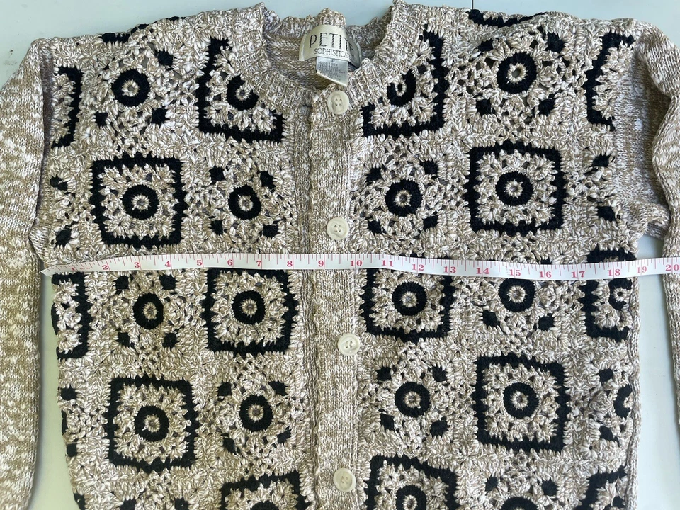 Cárdigan de Colección Granny Cuadrado Crochet Abotonado Beige Negro Blanco Lino Algodón S P Foto 3 de 4