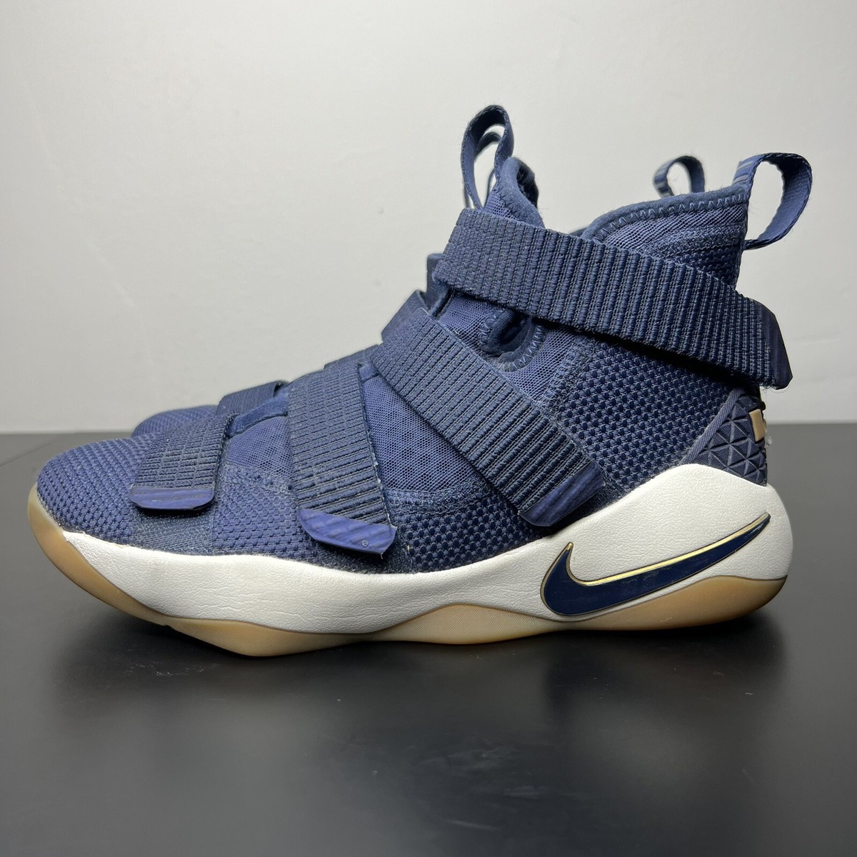 Size 4Y Nike LeBron Soldier 11 Cavs 2017